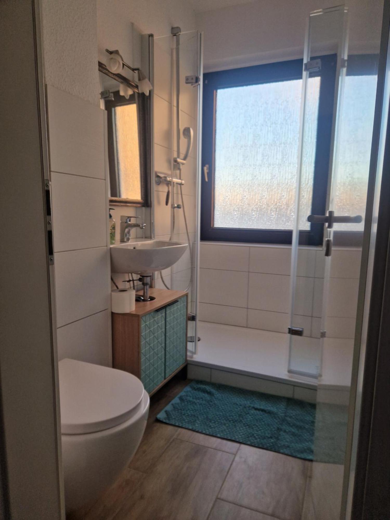 Privates, Gemuetliches Appartement Neuss Esterno foto